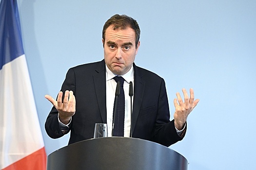 Лекорню: Франция выражает солидарность с властями Дании и намерена отстаивать суверенитет Гренландии