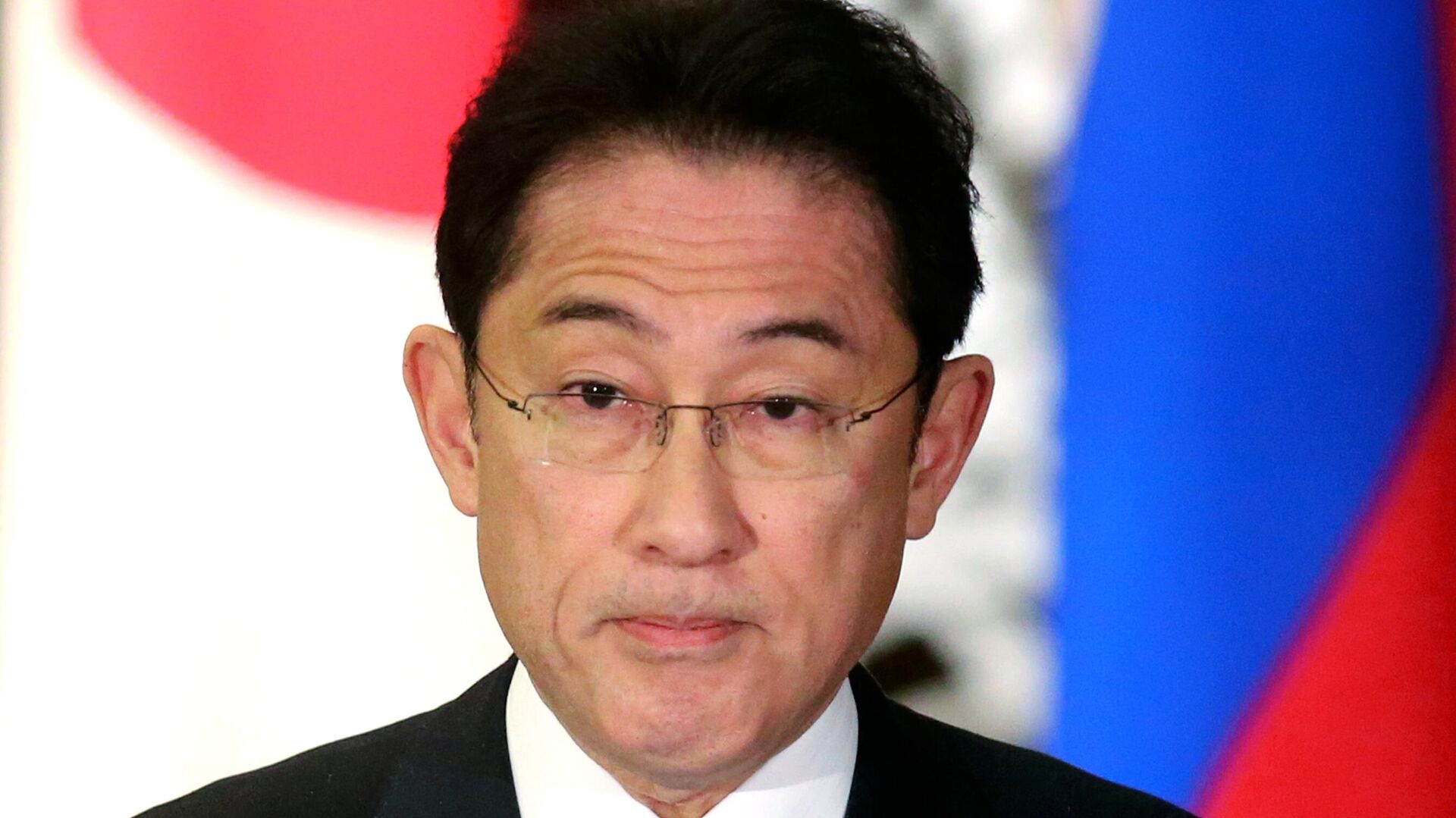 Премьер Японии рассказал о трудном решении по России