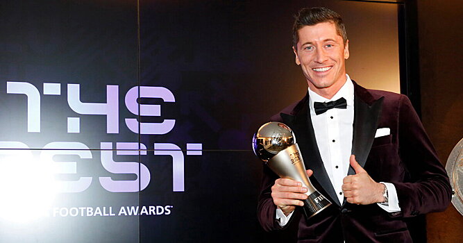 Победа Месси в 2021-м – главное «ограбление» в истории «Золотого мяча» по версии FourFourTwo. Превосходство Роналду над Рибери в 2013-м – на 4-м месте