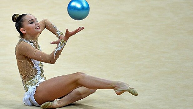 Арина Аверина выиграла упражнения с мячом на ЧЕ по гимнастике