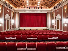 Эксперты объяснили высокую стоимость билетов в театры перед Новым годом