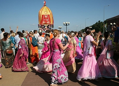 Фестиваль индийской культуры «Ратха-Ятра» прошел 19 августа в Нижнем Новгороде
