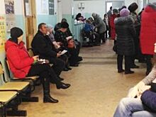 «Раздербанили» больницу. Петроввальцы жалуются на недоступность медицины