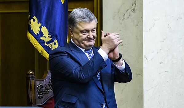 В Крыму посоветовали Порошенко выучить азбучную истину