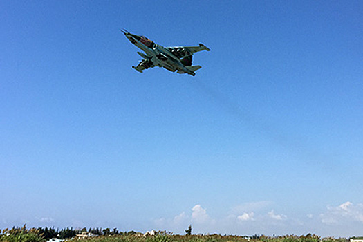 Российские самолёты нанесли удары по ИГ в Пальмире