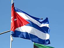 Туристов призвали покинуть Кубу