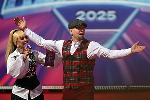 Исполнитель хита «Черный бумер» стал лесорубом