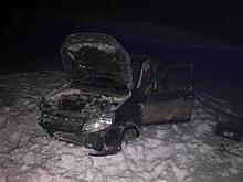 В Самарской области водитель Lada Granta съехал в кювет и "отправил" в больницу свою пассажирку