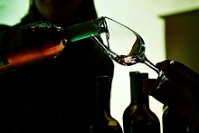Россиянам объяснили правила выбора дешевого вина