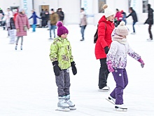 Москвичи будут дольше кататься на льду