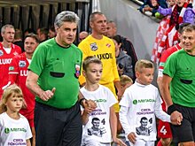 Николаев — о матче легенд «Спартака» и сборной мира: «Не вспомню, какие претензии мог предъявить судьям Черчесов»