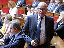 Глава побеждающей партии "Республиканцы" исключил коалицию с партией Макрона