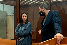 На экс-участницу Pussy Riot Люсю Штейн завели уголовное дело