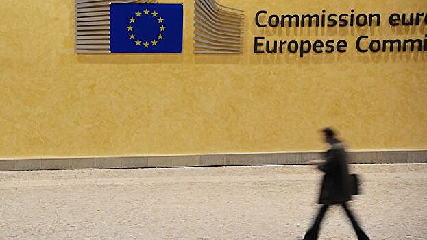 Еврокомиссия может вернуться к вопросу бюджета Италии в январе