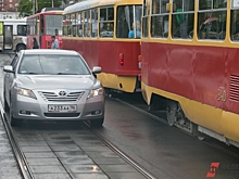 Трамвай в Академический начнет возить пассажиров позже обещанного срока