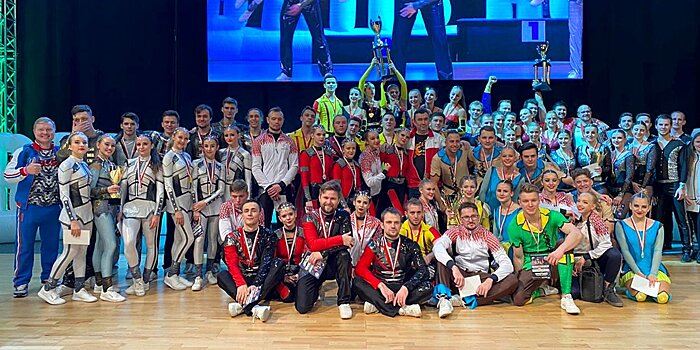 Участники чемпионата по акробатическому рок-н-роллу принесли Москве 5 медалей