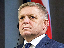 Фицо рассказал, почему Словакия пропускает газ на Украину