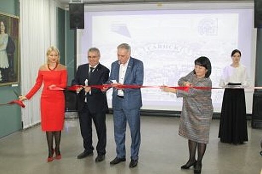 В Картинной галерее города Саянска открылся виртуальный концертный зал