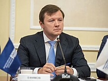 Владимир Ефимов обсудил перспективы сотрудничества с представителями Renault