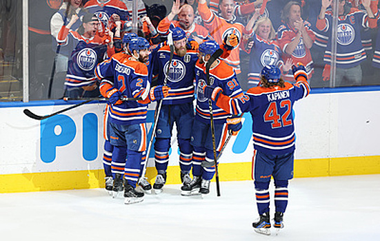 "Эдмонтон" выиграл стартовый матч финальной серии Кубка Стэнли против "Флориды"