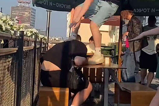 В Перми участника шоу "Песни на ТНТ" Громова избил неизвестный