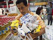 Ситуацию в Венесуэле сравнили с девяностыми в России