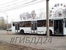 В красноярских автобусах стали падать пассажиры