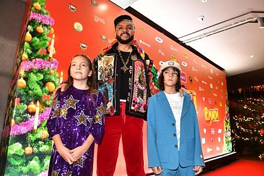 Священник в ужасе от куртки Киркорова с иконами