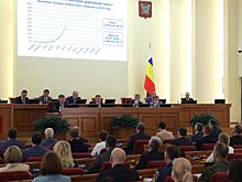Юрий Слюсарь поручил сформировать план дорожных работ на следующий год и контролировать сроки ремонтов и строительства дорог
