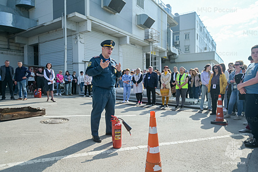 Учебную эвакуацию из торгового центра провели в Таганроге