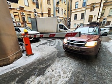 Установить шлагбаумы у домов в Петербурге станет проще