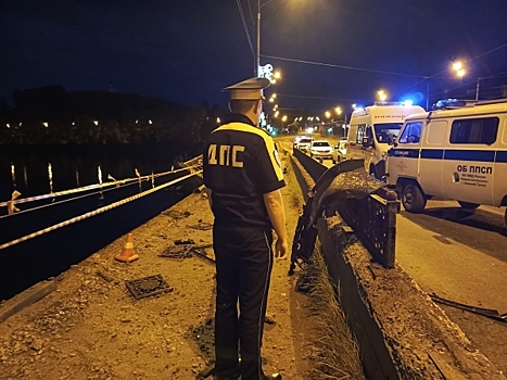 Трое тагильчан утонули в «лексусе», пытаясь снять красивое видео