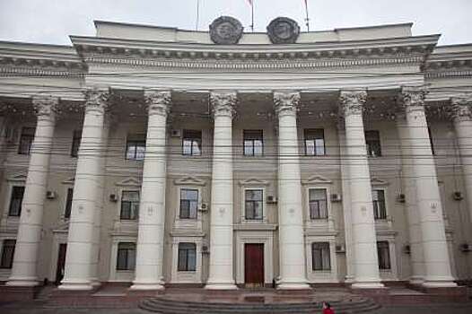 Один из вице-губернаторов Волгоградской области оставил свою должность