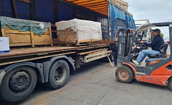 Русский музей передал музеям Курской области оборудование для хранения экспонатов