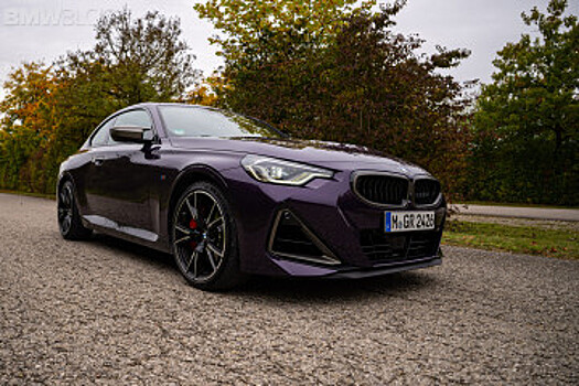 Представлен ВMW M240i Coupe 2022 в новом цвете Thundernight Metallic