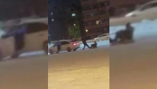 В Башкирии родители прокатили ребенка на привязанной к машине "ватрушке"
