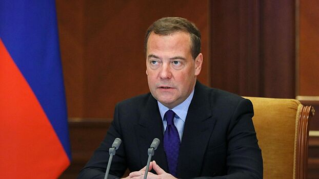 Медведев провел заседание рабочей группы ВПК
