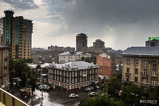 Сыро и прохладно: в Новосибирске задержатся дожди