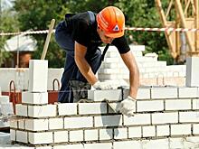 Локомотив набирает скорость