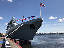 Корвет "Гремящий" показал себя на морском салоне в Петербурге
