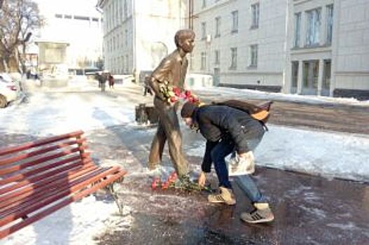 Общественники обсудили предложение назвать Театральную улицей Табакова