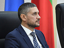 Прослезившийся из жалости к россиянам губернатор уволил трех министров