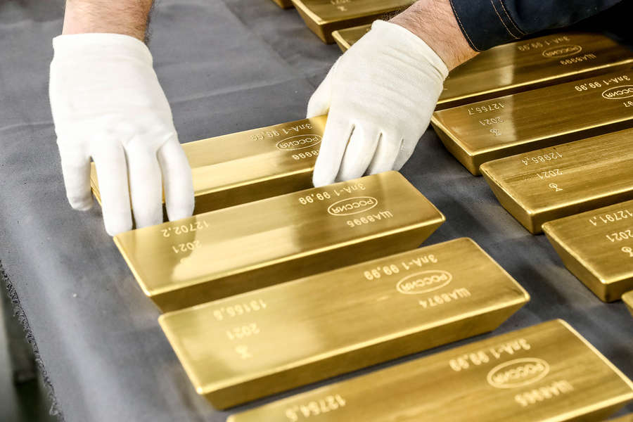 «Заменить фантики на актив»: Минфин о преимуществах золота над валютой