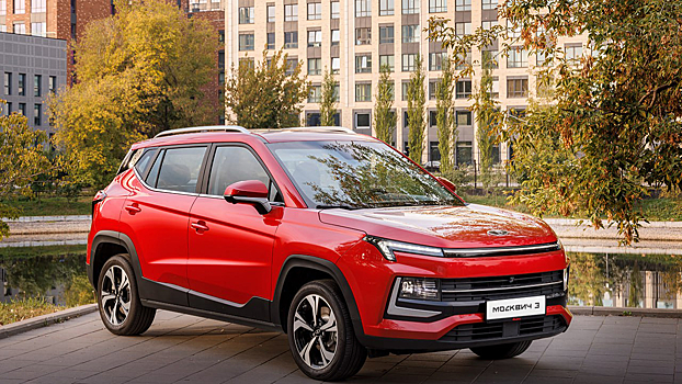 Россияне выстроились в очередь за кроссоверами «Москвич 3»