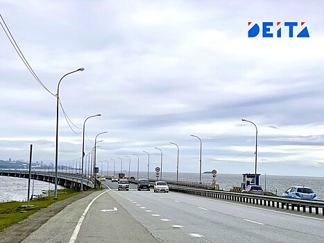 ДТП блокирует движение по низководному мосту в сторону Владивостока