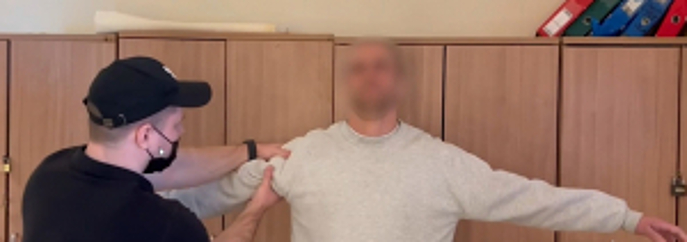В Каире сотрудникам НЦБ Интерпола МВД России передан обвиняемый в разбое, который ранее был депортирован из США