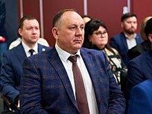 Глава Ханты-Мансийска Максим Ряшин вместе с Губернатором Югры Русланом Кухаруком, руководителями региональных органов власти принял участие в важном этапе образовательного проекта «Герои Югры» — знакомстве со своими подопечными