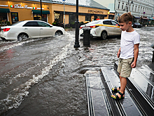 На Москву обрушился сильнейший ливень на планете: такое бывает только в тропиках