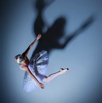 Прима-балерина рассказала об обратной стороне грации балетных танцовщиц