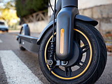 Как безопасно кататься на самокате?